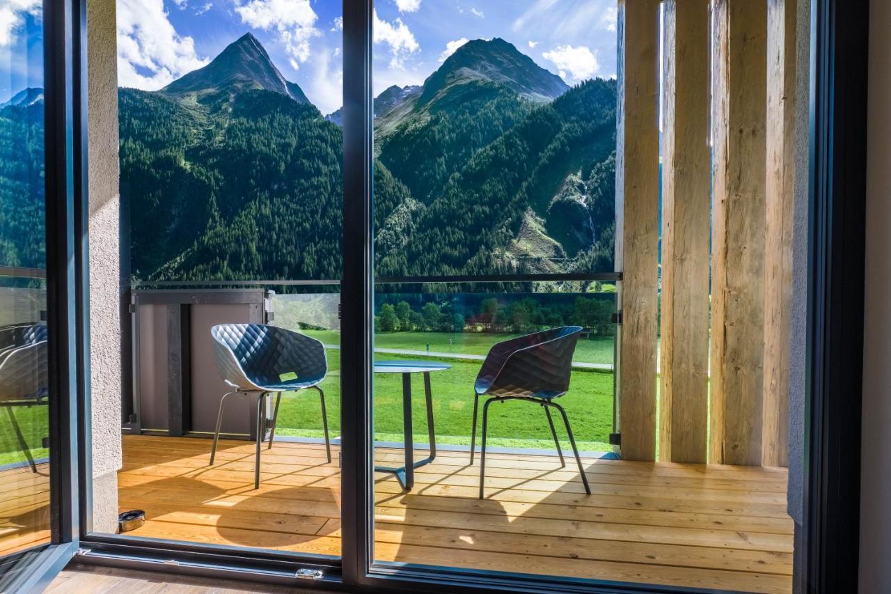 Vier Studios & Restaurant Längenfeld Extérieur photo